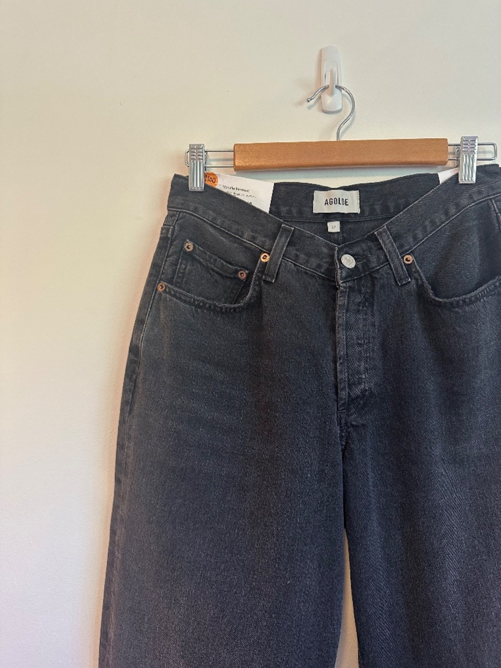NWT Agolde V Waist Baggy Black Denim Jeans | Size 27 - Picture 8 of 15